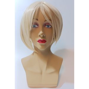 Lyhyt epäsymmetrinen, blondi