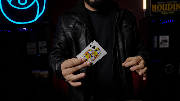 Haunted Handkerchief (Gimmicks and Instructions) - Image 4