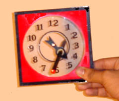 Kellotaulun lävistys