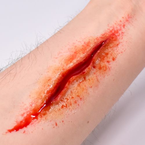 Grimas Latex Wounds -keskikokoinen viiltohaava 802 - Image 2